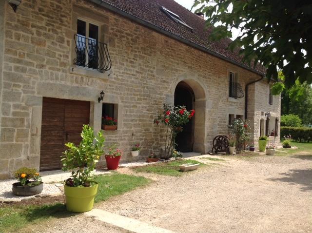 Chez Robert Et Catherine Dompierre-sur-Mont Habitación foto